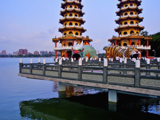 高雄莲池潭