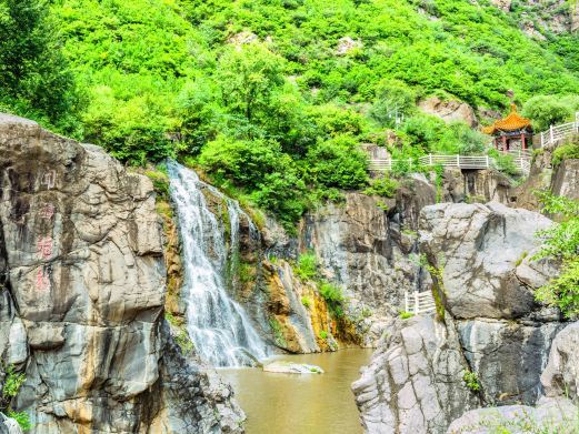 北京百里山水画廊—乌龙峡谷