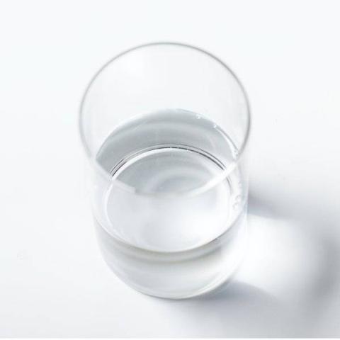 水